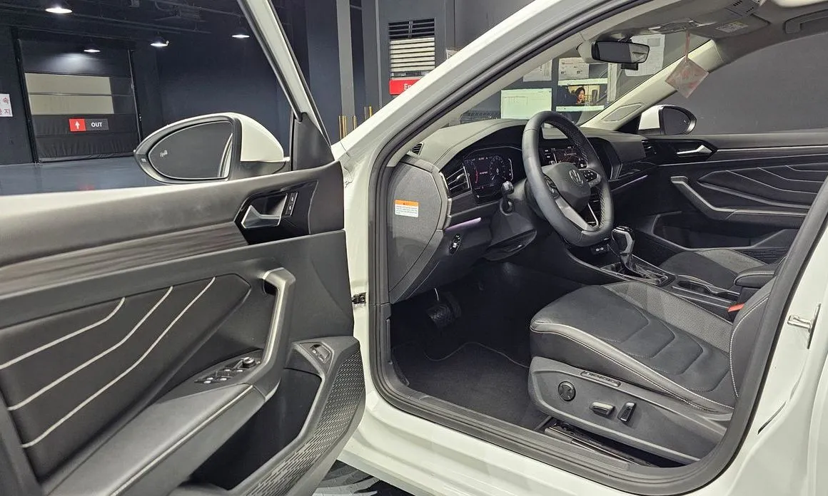 Volkswagen Jetta 2023 из KR, фото 6