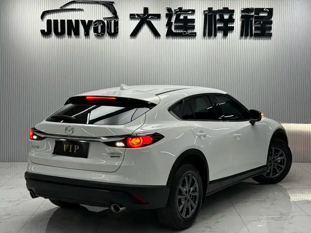Mazda CX-4 — фото 8