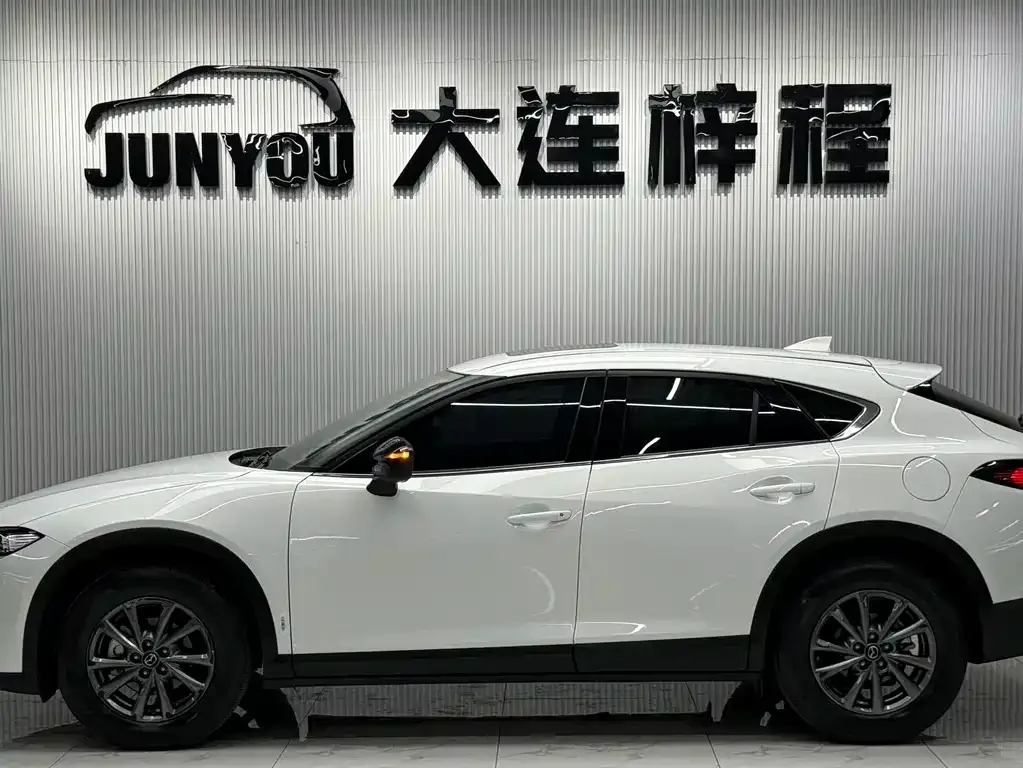 Mazda CX-4 — фото 10