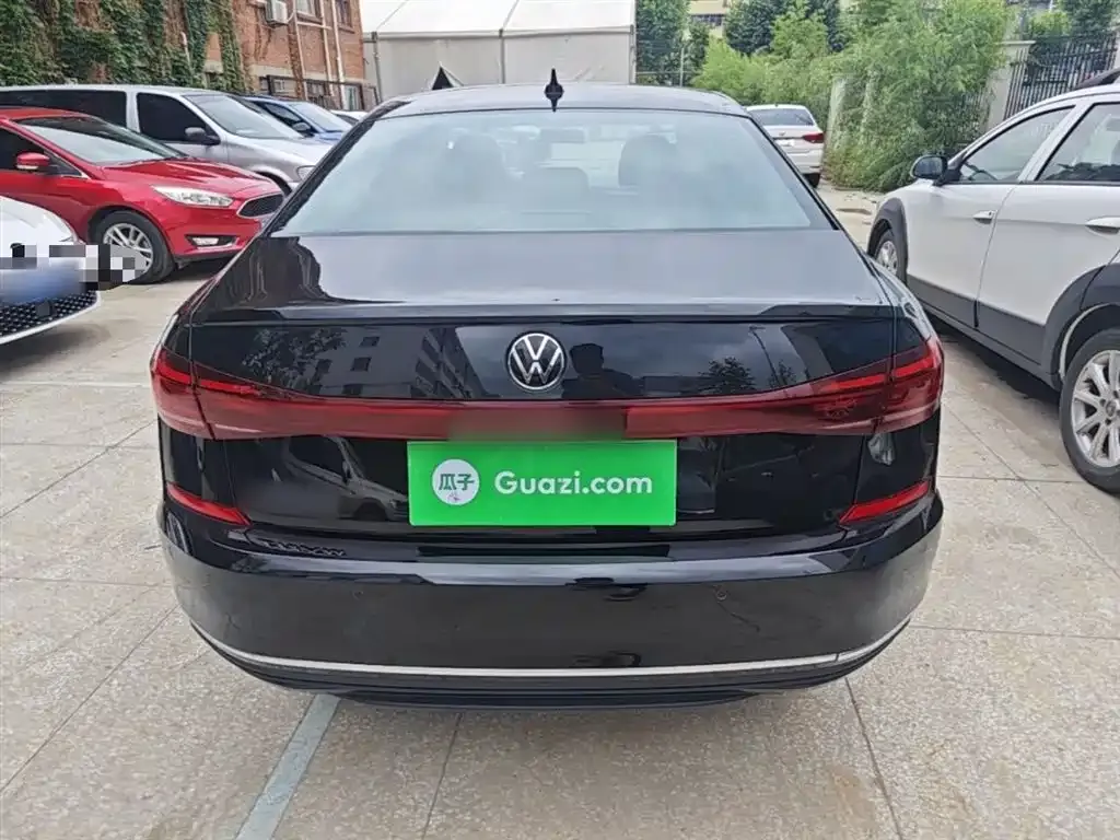 Volkswagen Passat — фото 9