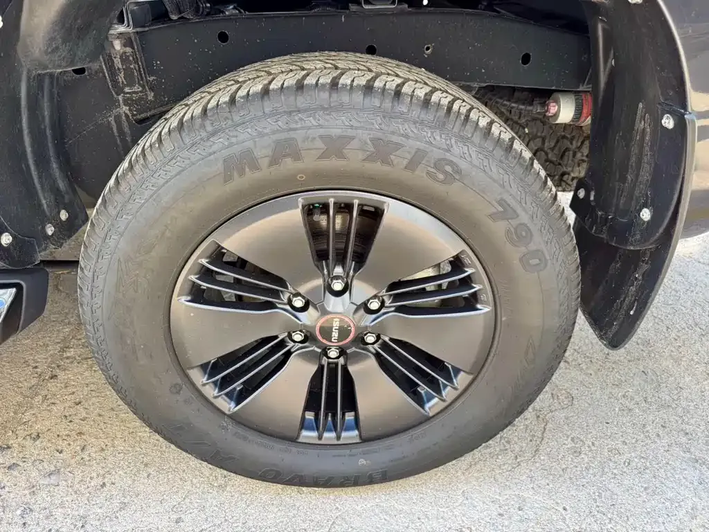 Isuzu D-MAX 2024 из CN, фото 7