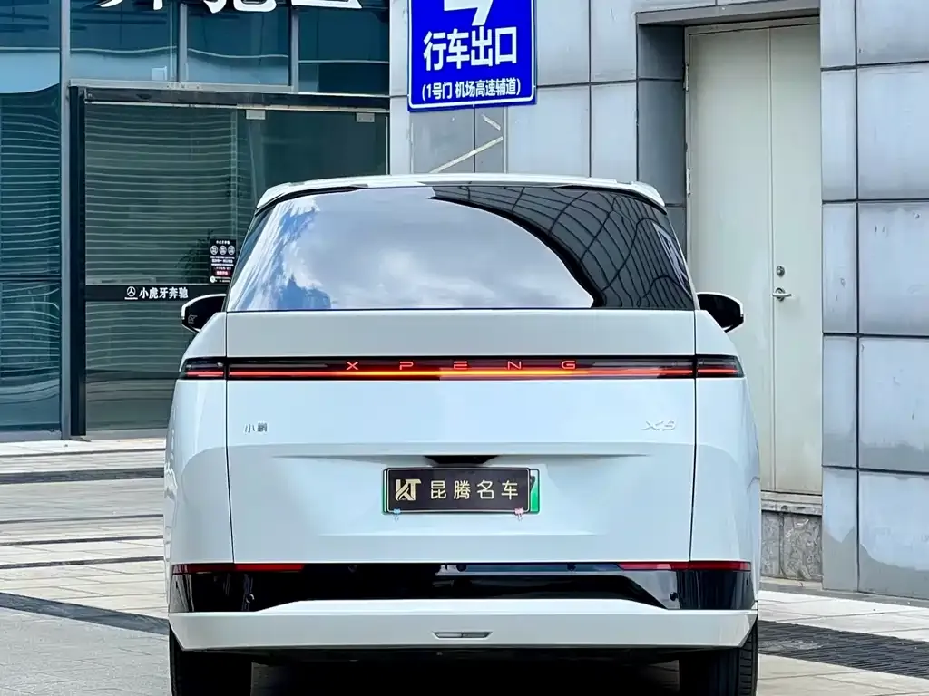 XPeng X9 2024 из CN, фото 8