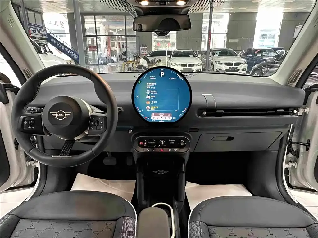 MINI Cooper EV 2024 из CN, фото 2