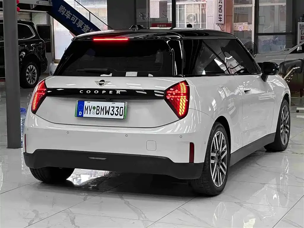 MINI Cooper EV 2024 из CN, фото 9