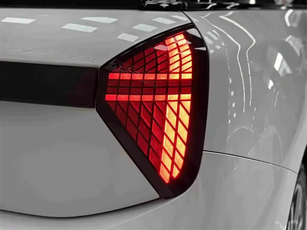 MINI Cooper EV 2024 из CN, фото 3