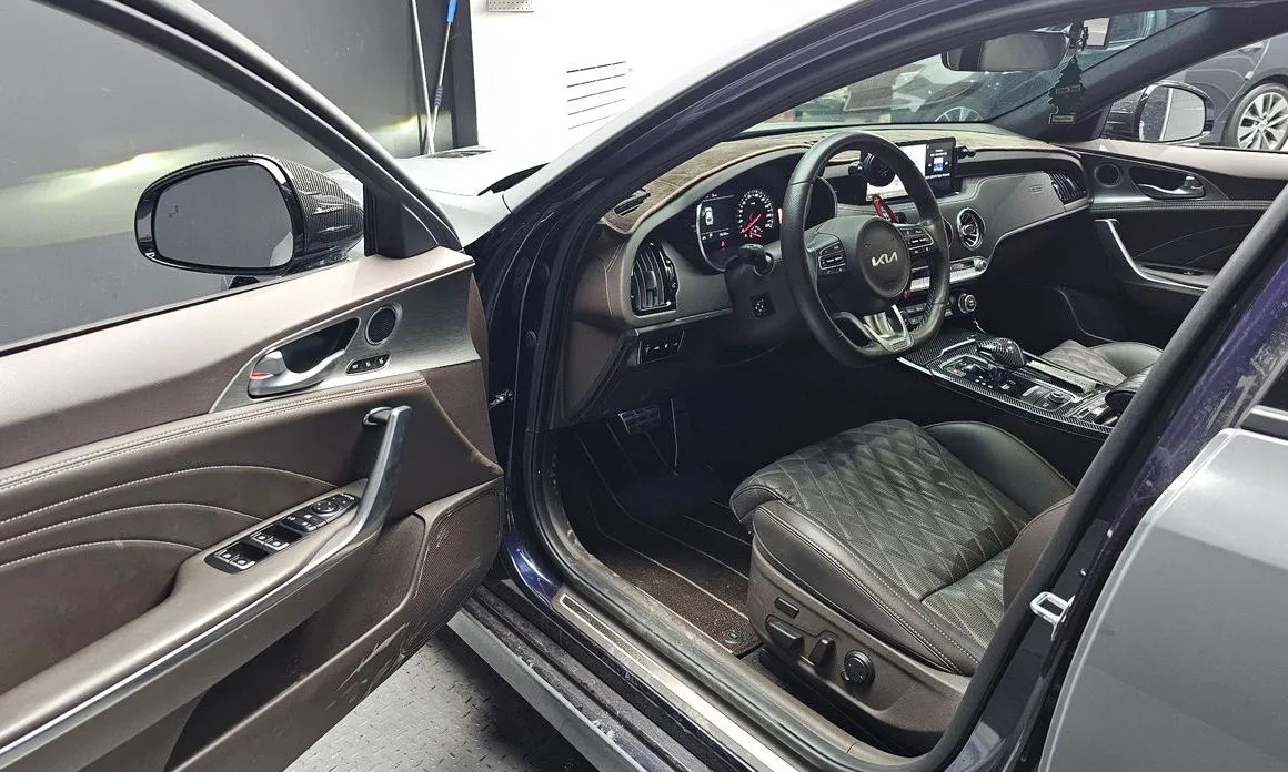 Kia Stinger 2023 из KR, фото 8