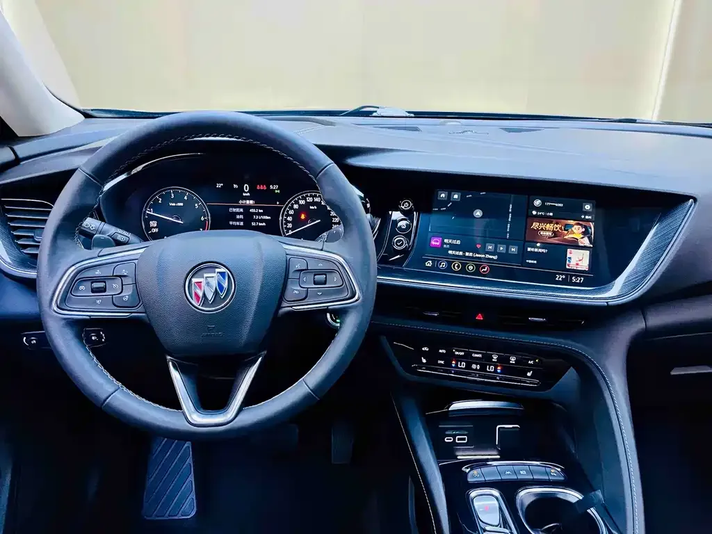 Buick Envision Plus — фото 6