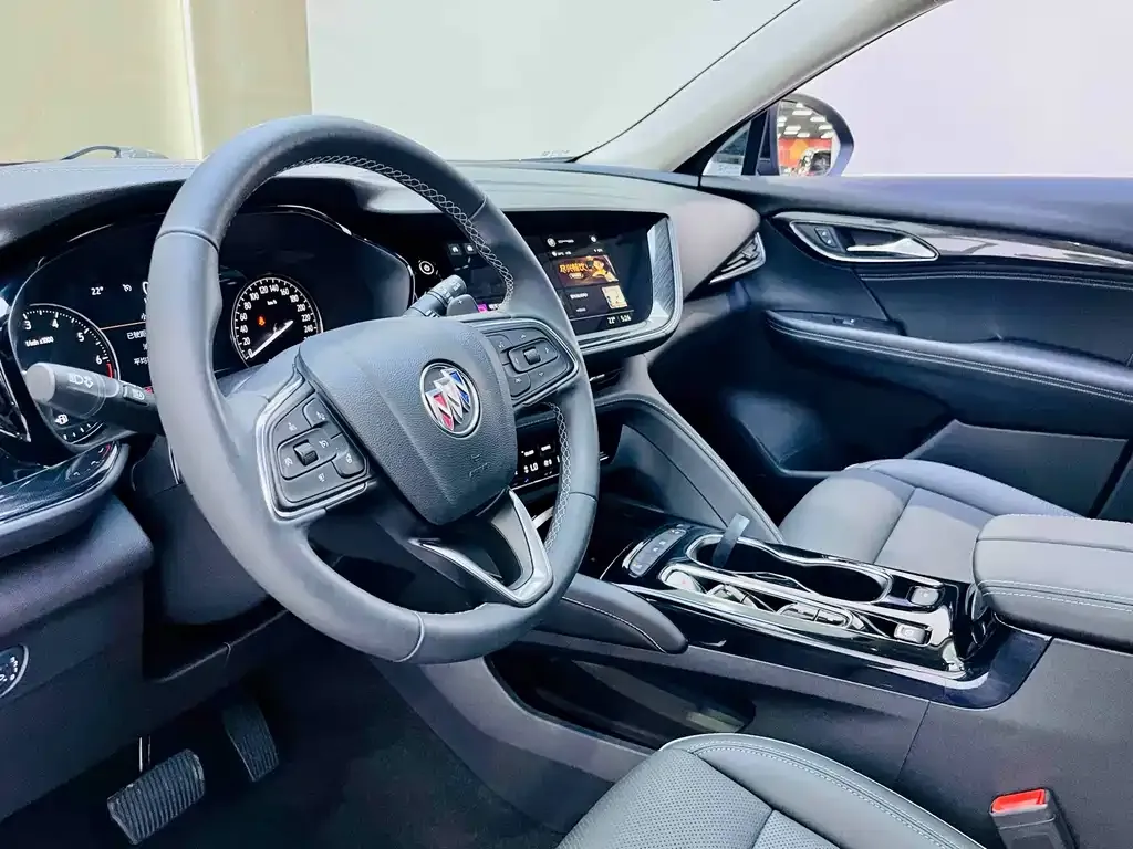 Buick Envision Plus — фото 5