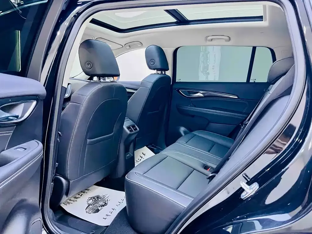 Buick Envision Plus — фото 8