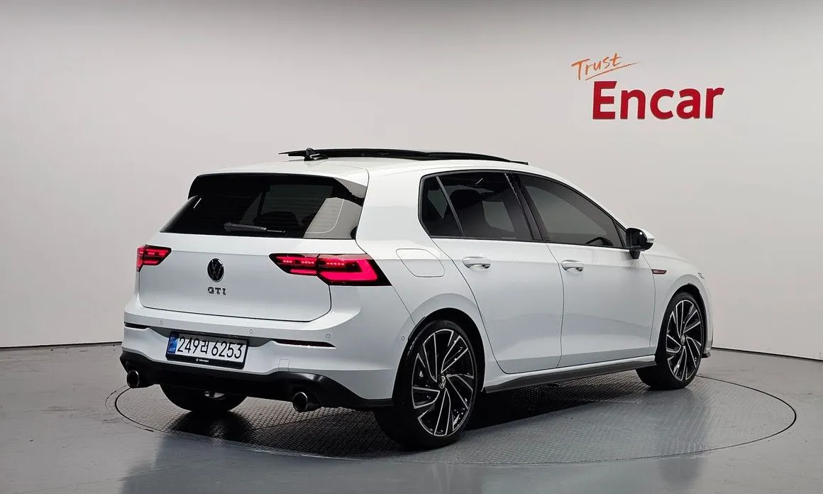 Volkswagen Golf 2024 из KR, фото 4