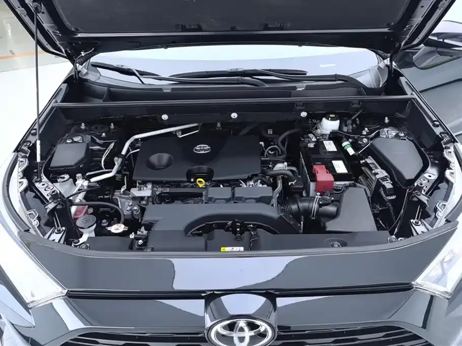 Toyota RAV4 — фото 10
