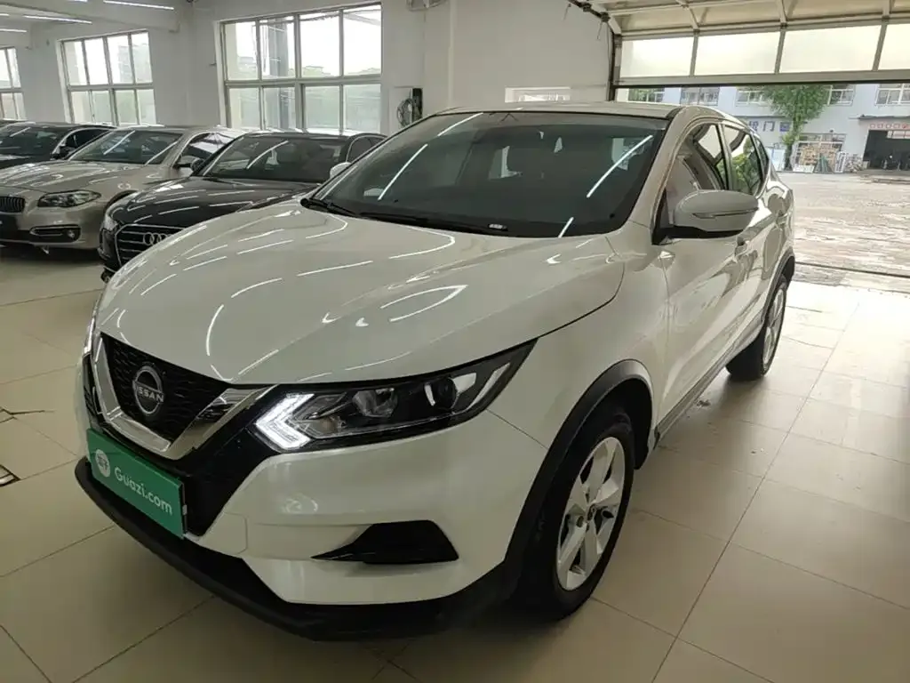 Nissan Qashqai — фото 6
