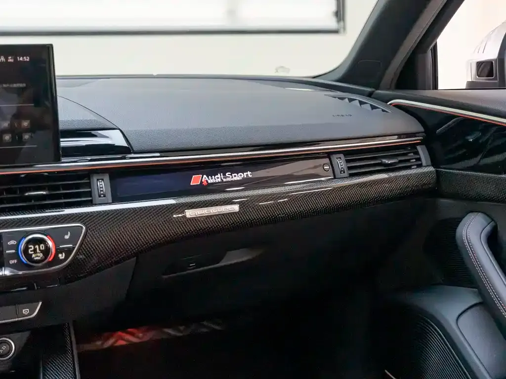 Audi S4 — фото 10