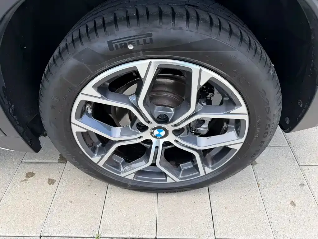 BMW X1 — фото 10