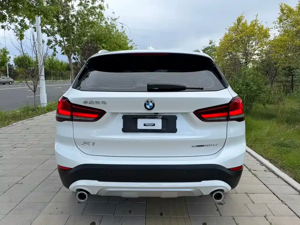 BMW X1 — фото 3