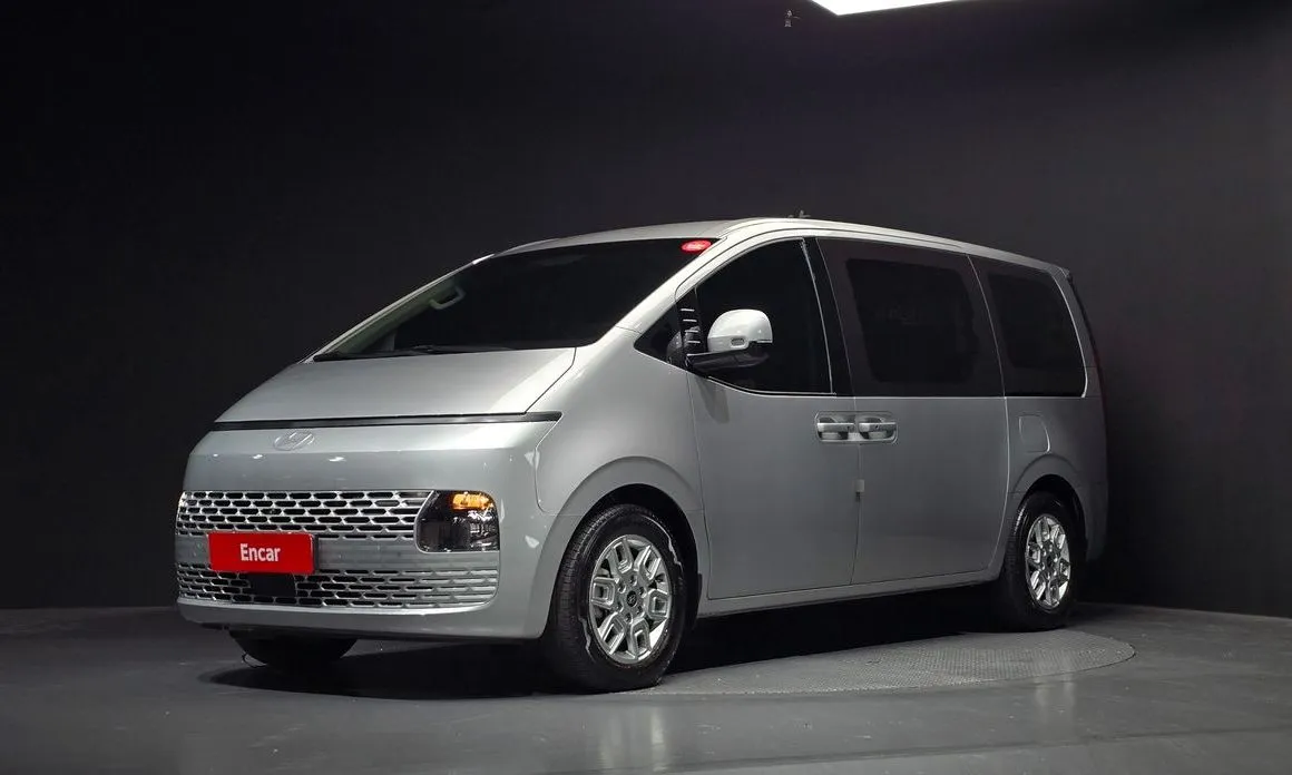 Hyundai Staria