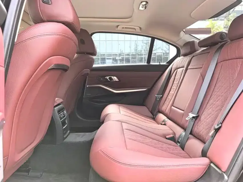 BMW i3 2024 из CN, фото 2