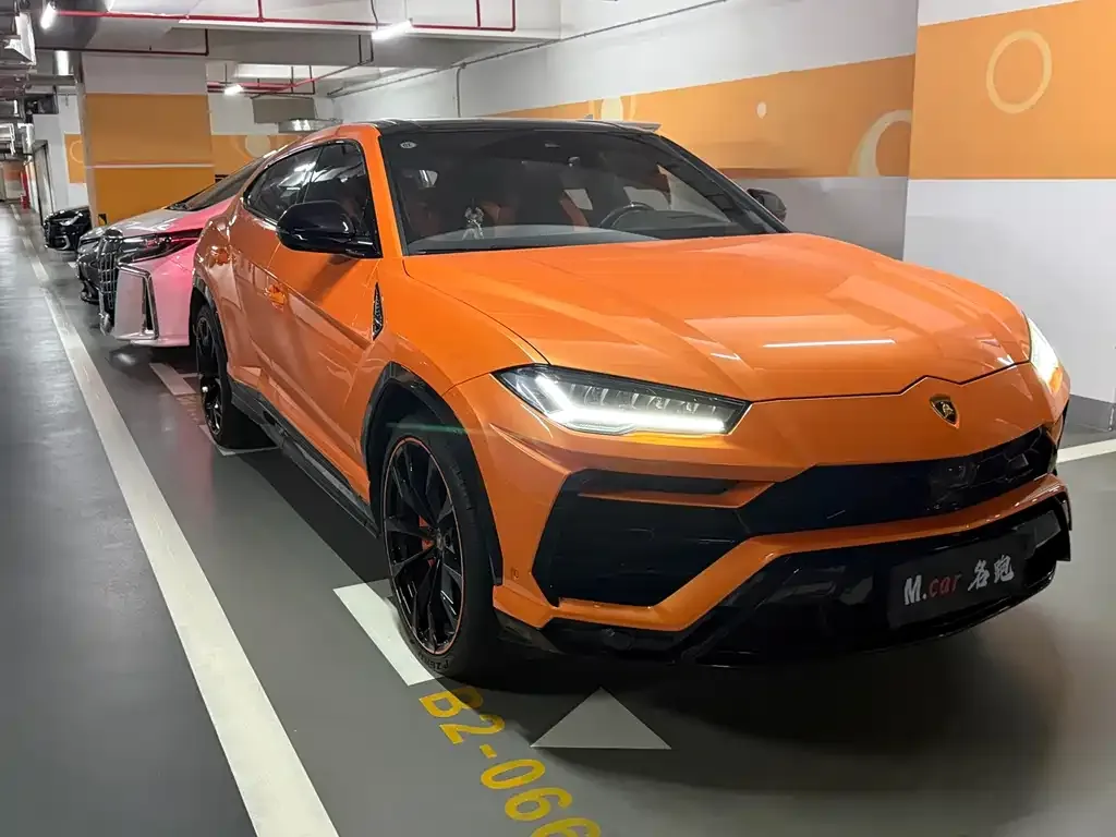 Lamborghini Urus — фото 8