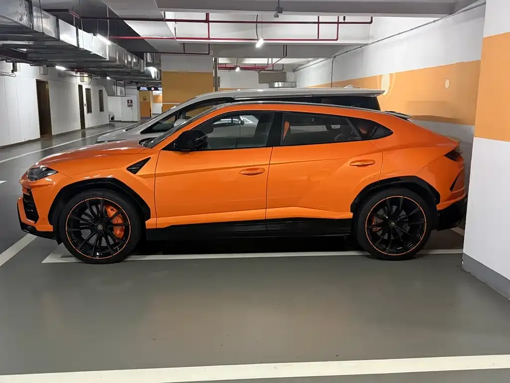 Lamborghini Urus — фото 5