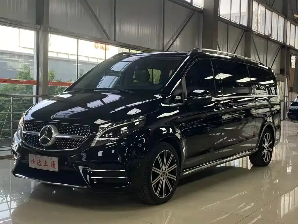 Mercedes-Benz V-Class — фото 1