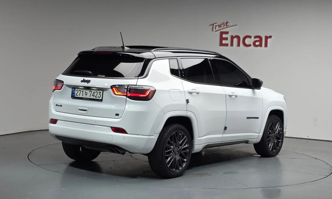 Jeep Compass 2022 из KR, фото 9