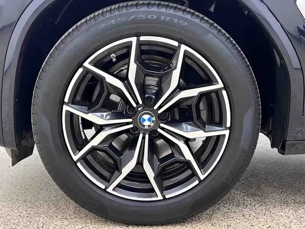 BMW X3 — фото 10