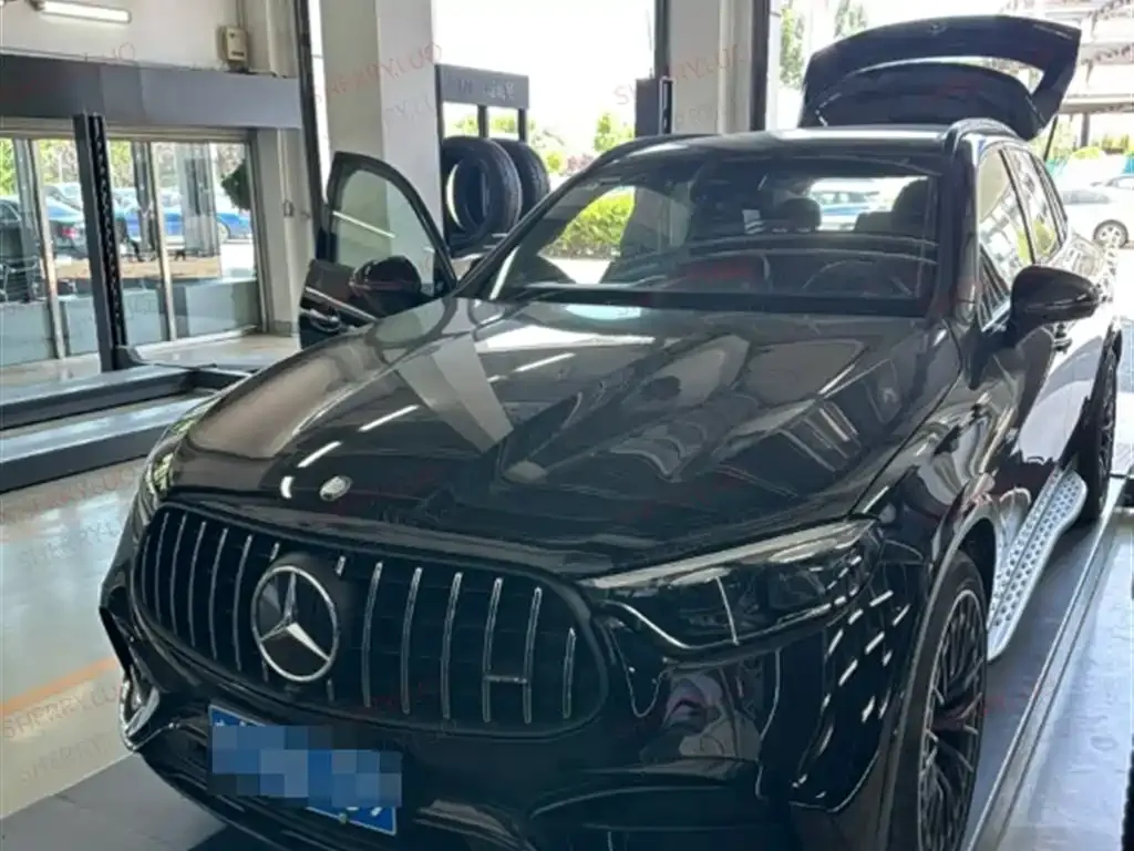 Mercedes-Benz GLC AMG — фото 1