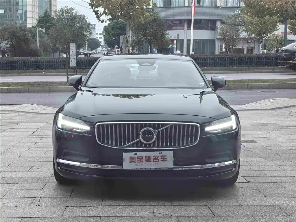 Volvo S90 — фото 3
