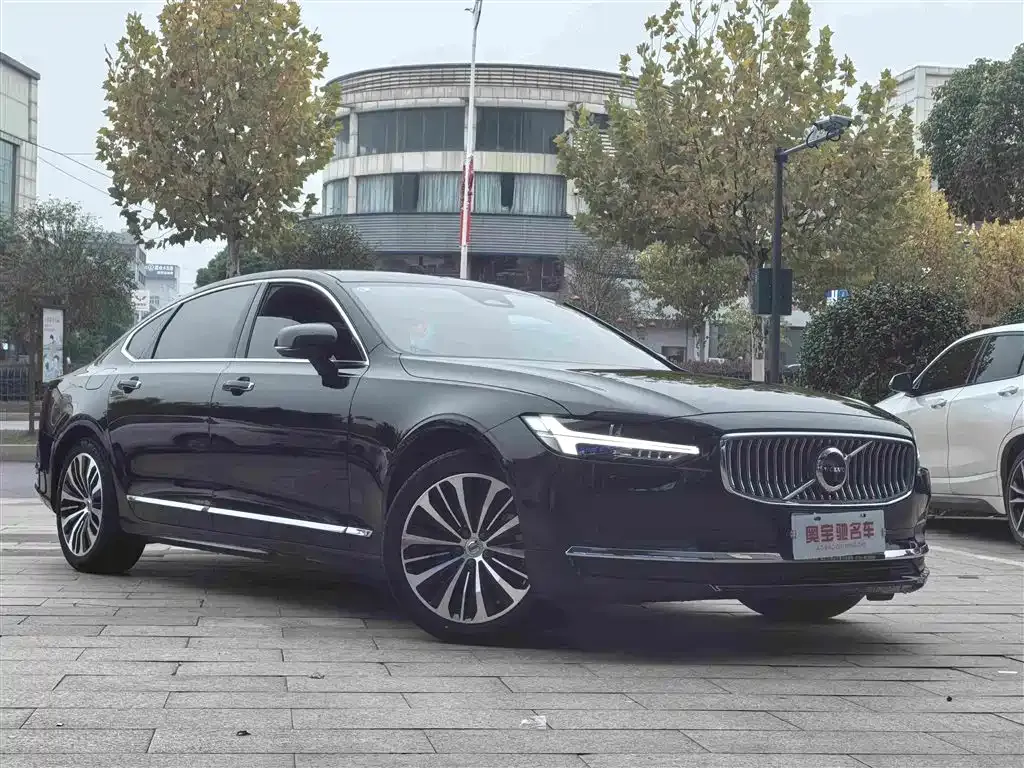 Volvo S90 — фото 6