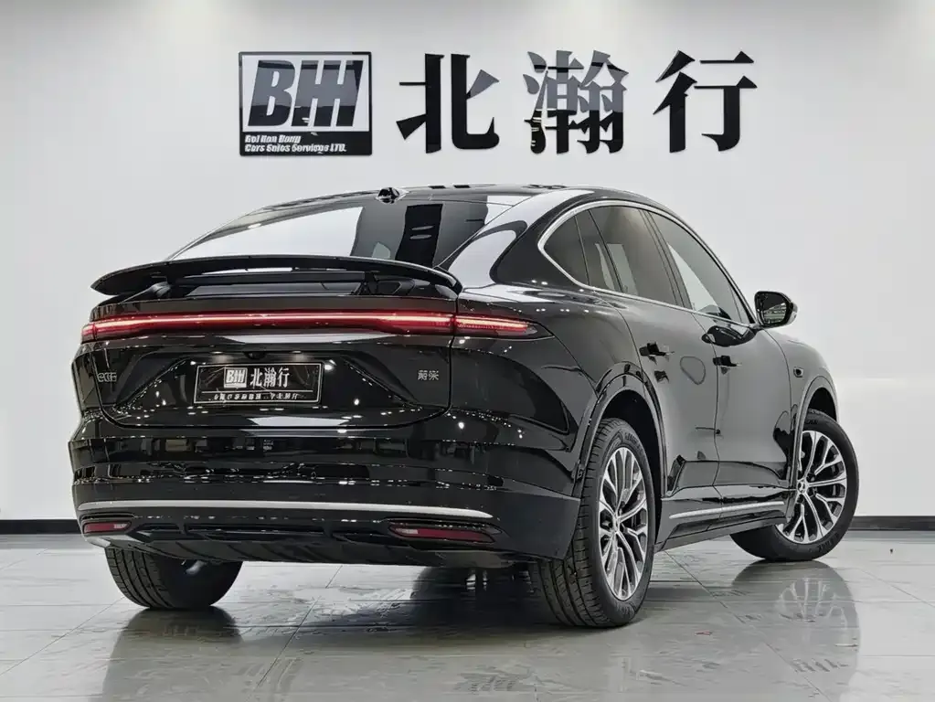 NIO EC6 — фото 10