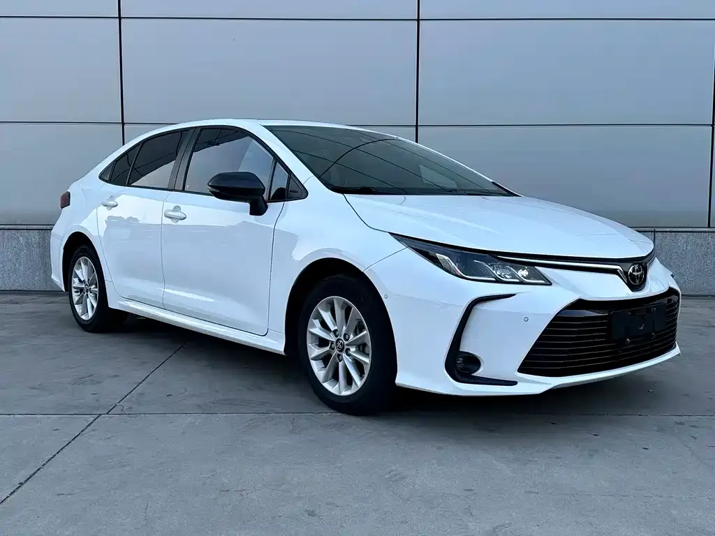 Toyota Corolla — фото 3