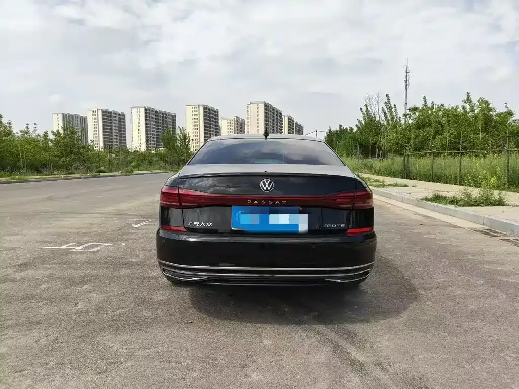 Volkswagen Passat — фото 5