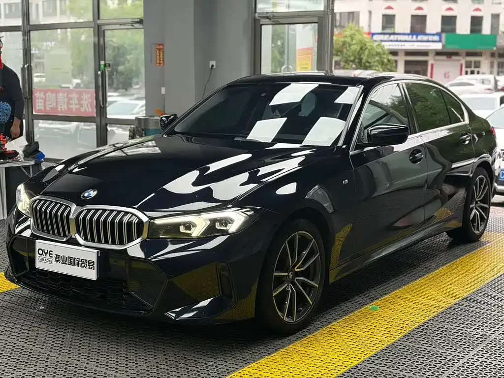 BMW 3 Series — фото 1