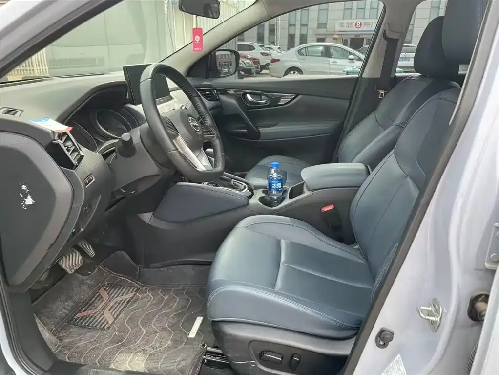 Nissan Qashqai — фото 10