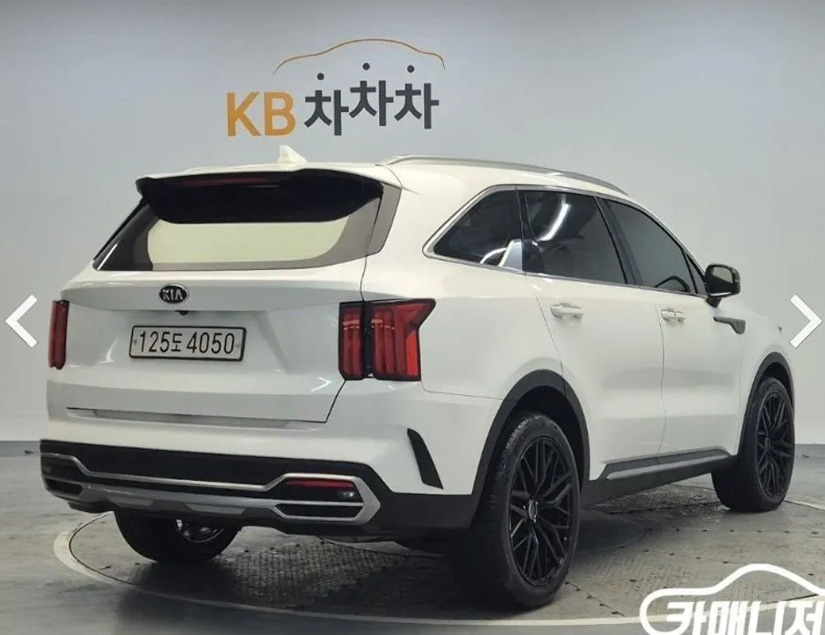 Kia Sorento — фото 6