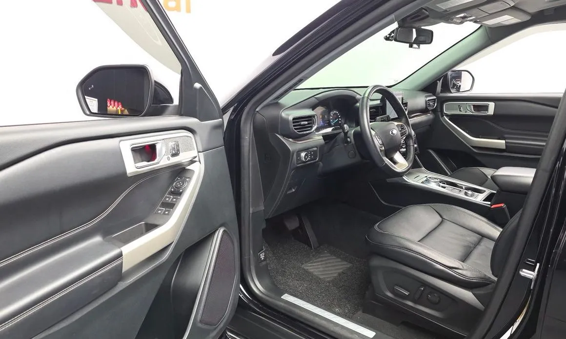 Ford Explorer 2021 из KR, фото 3