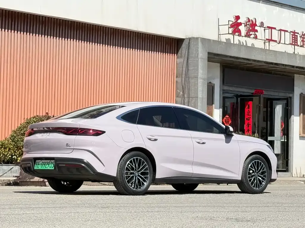BYD Qin L — фото 7