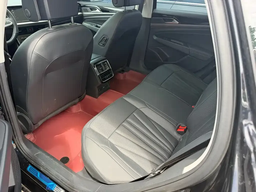 Volkswagen Passat — фото 5