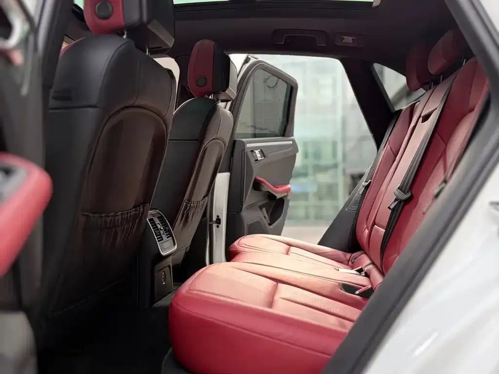 Porsche Macan 2022 из CN, фото 2