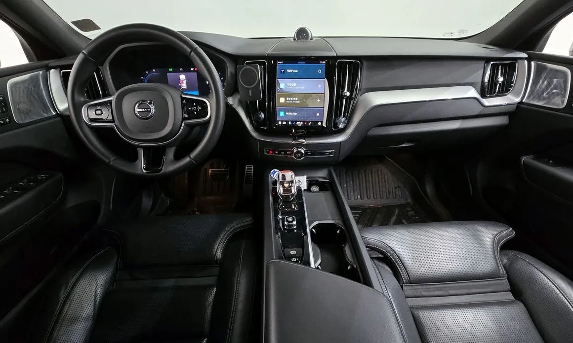 Volvo XC60 2022 из KR, фото 10