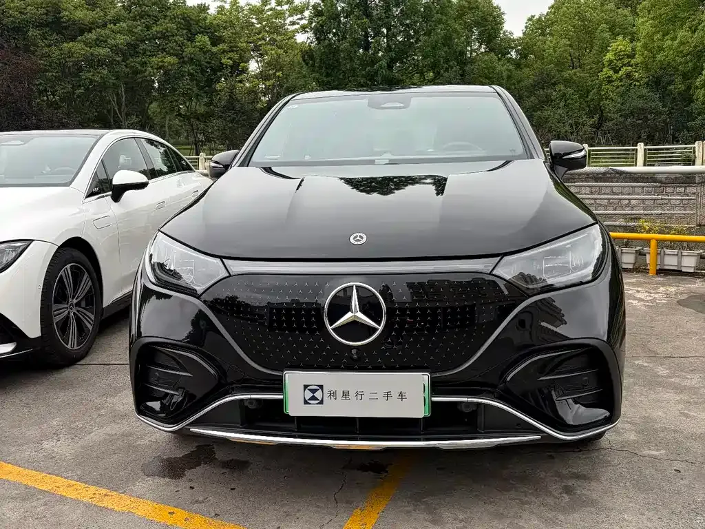 Mercedes-Benz EQE SUV — фото 9