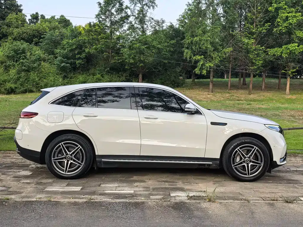 Mercedes-Benz EQC 2022 из CN, фото 9