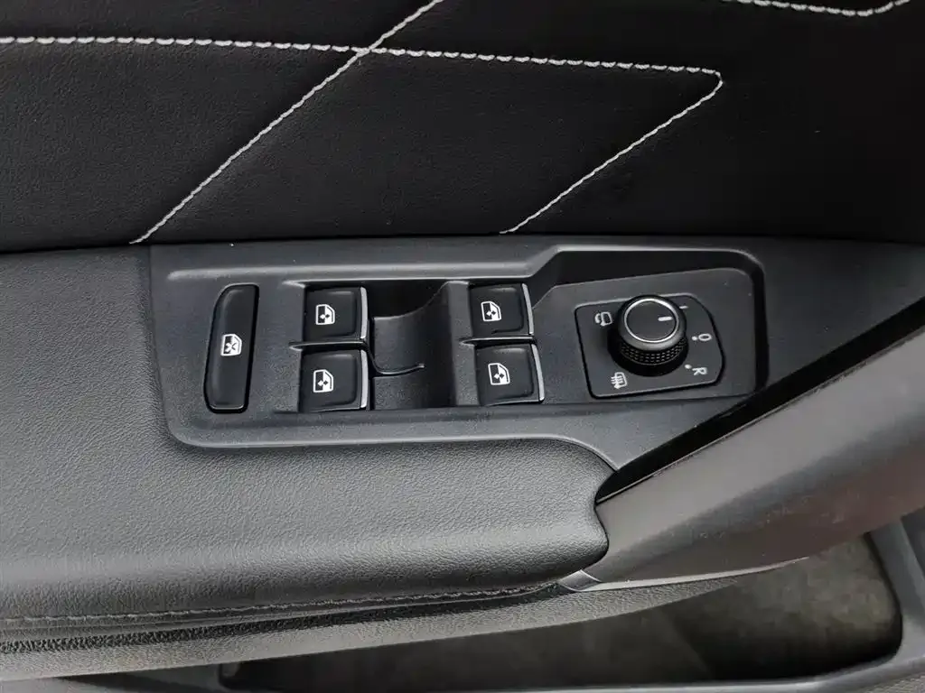 Volkswagen Tayron X 2023 из CN, фото 6