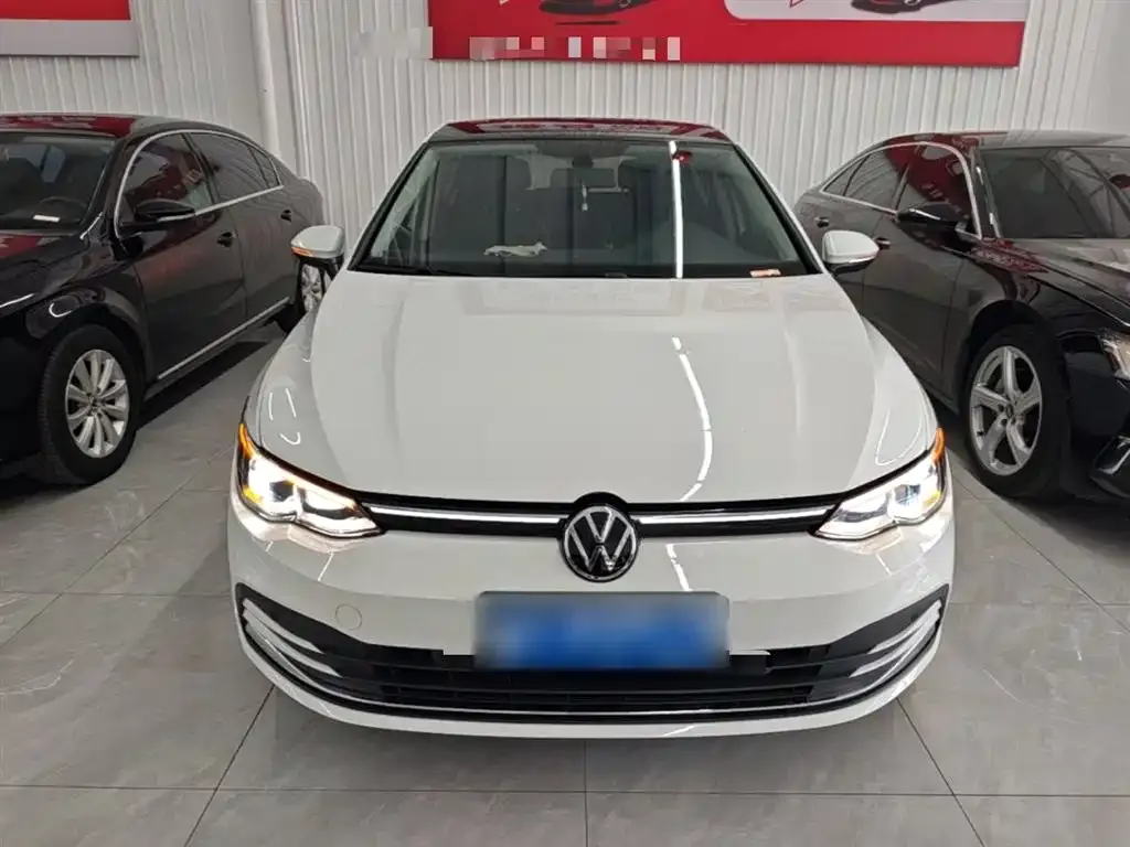 Volkswagen Golf 2024 из CN, фото 6