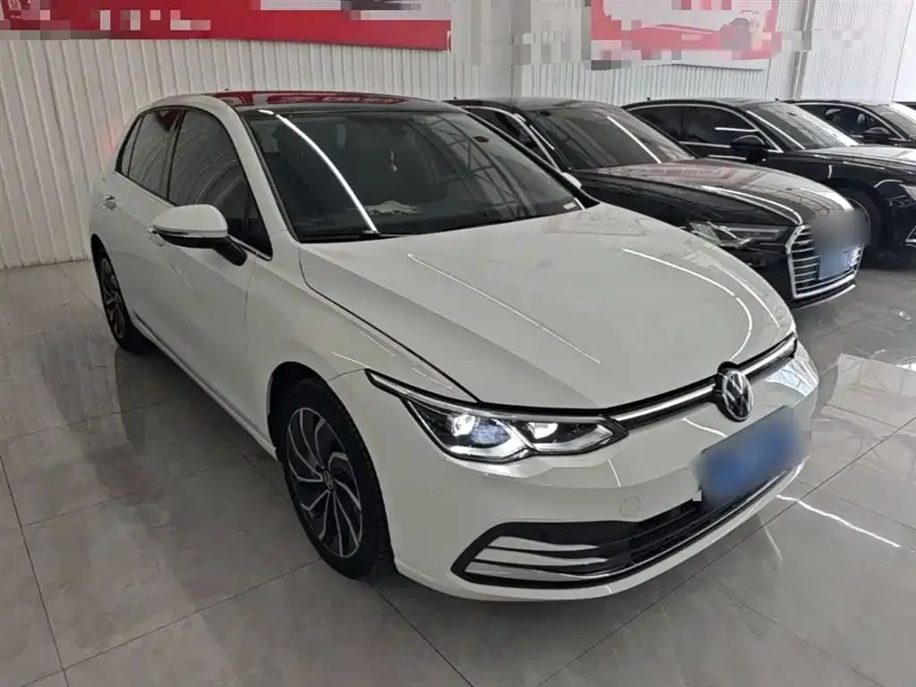 Volkswagen Golf 2024 из CN, фото 9