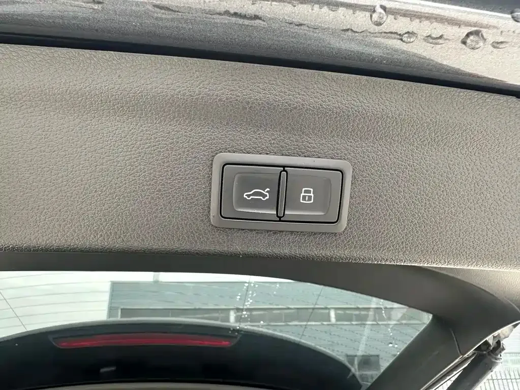 Audi Q3 — фото 10