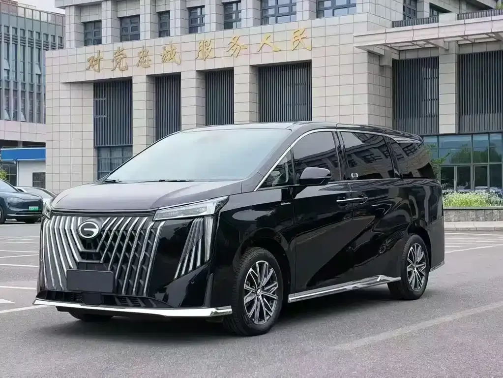 GAC Motor Trumpchi M8 — фото 1