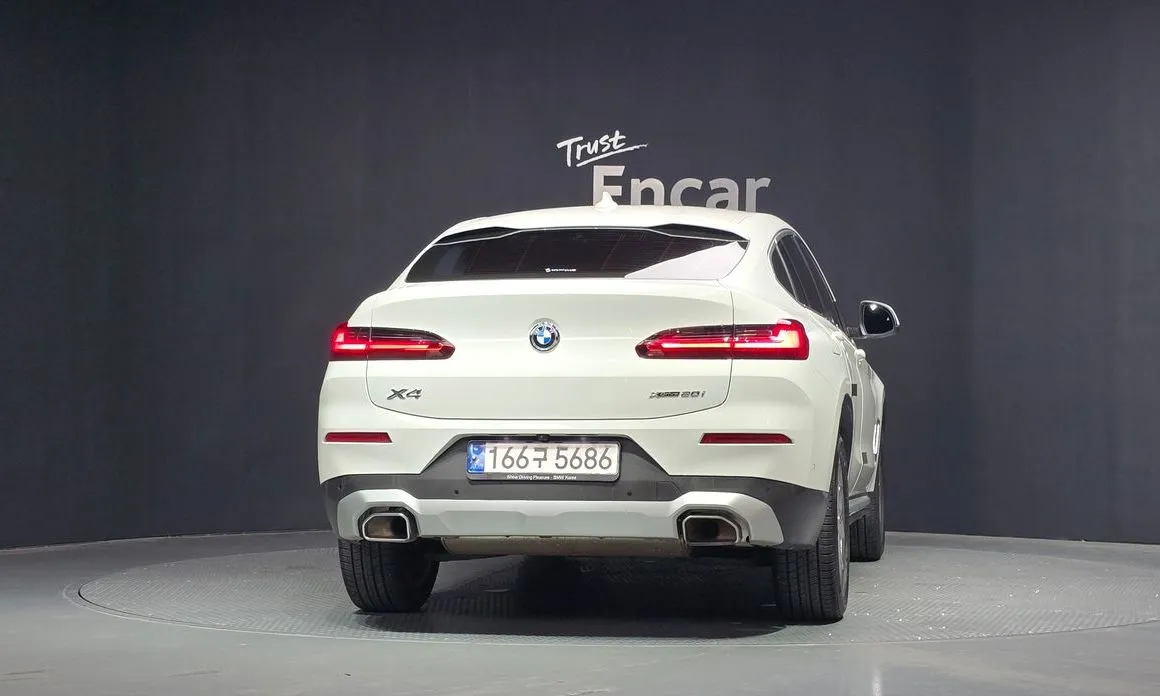 BMW X4 2022 из KR, фото 2