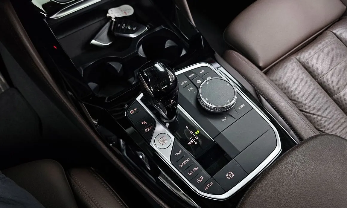 BMW X4 2022 из KR, фото 8