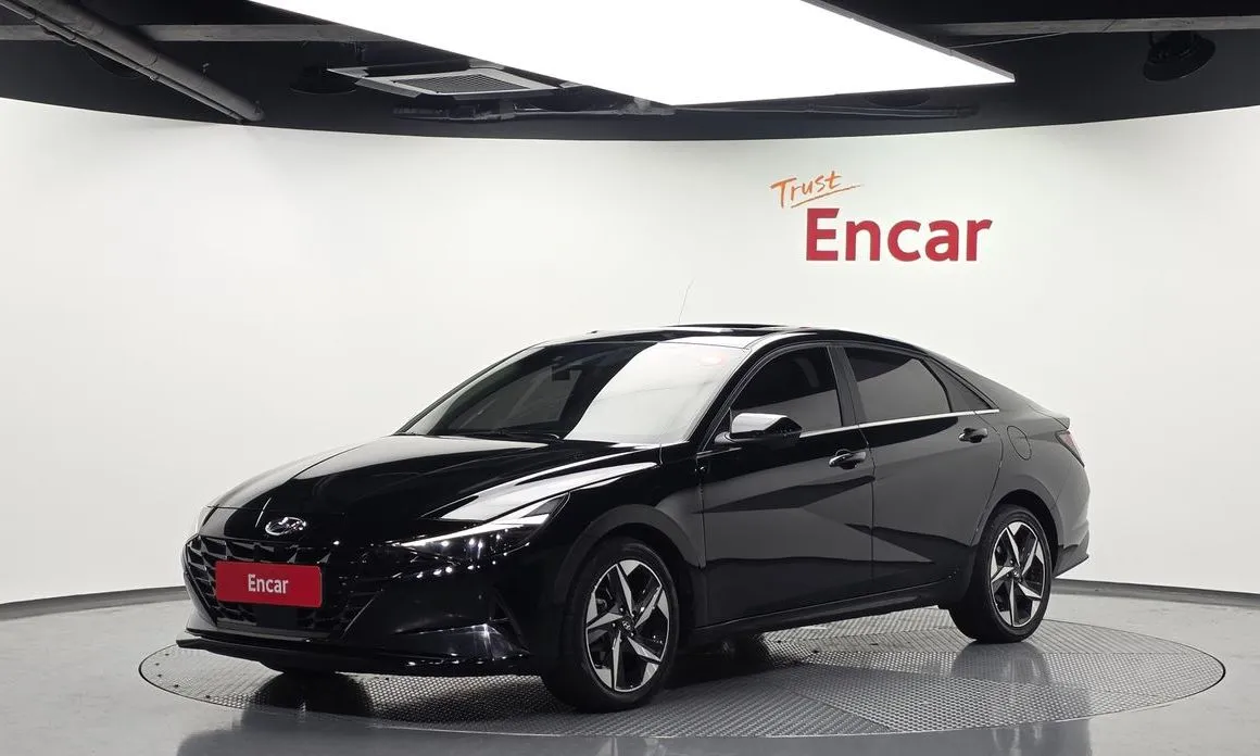 Hyundai AVANTE 2023 из KR, фото 1
